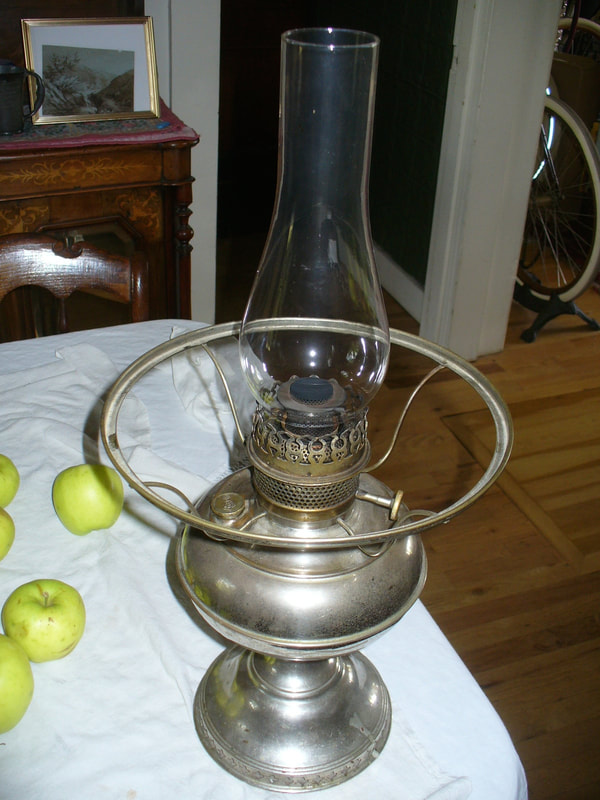 New 9 1/2" Princess Feather Dark Green Glass Oil Lamp Font Victorian Era #PF508 